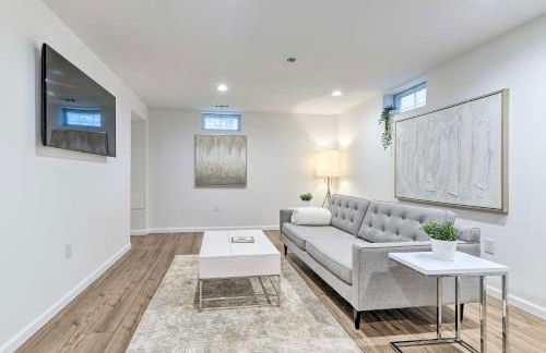 Updated Landover Apartment - WFH Friendly! - Foto 1