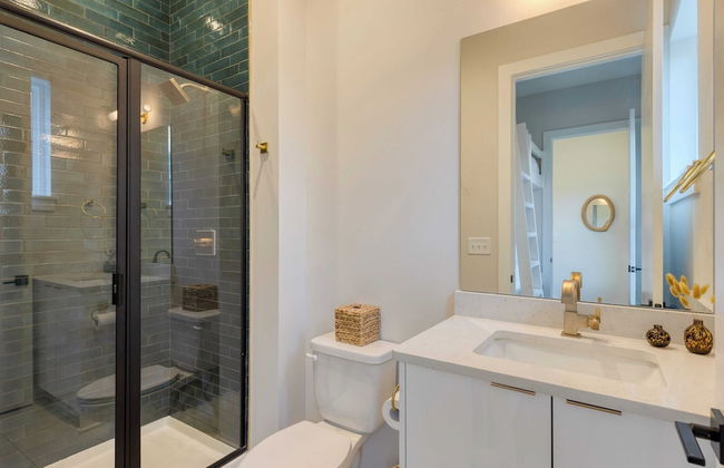 98 Degrees by Avantstay Covered Balcony Lounge Newly Built 4bdr Home - Photo 26