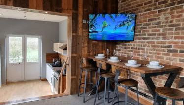 Apartment 3 The Old Drill Hall - Photo 3