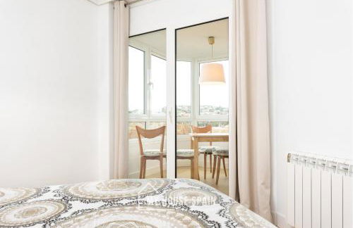 MyHouseSpain - Primera línea de playa con parking - Foto 3