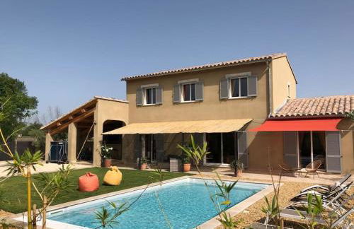 Superbe villa neuve à 5 mn du centre - Foto 1