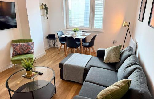 Charming 1BR Apartment In Heart of Cardiff Bay - Foto 1