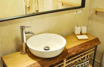 THE BOHO-CHIC OASIS, lovely city center apartment - Photo 22