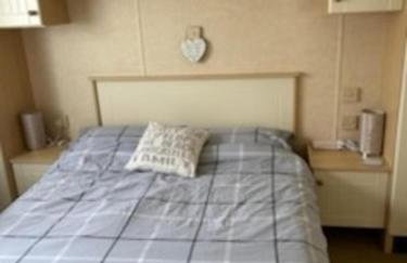 2Bed-Cabin Sleeps 4 WiFi Free Parking Sea Views - Photo 4