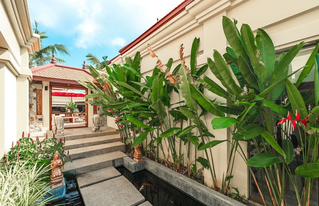 Generous 6BR Balinese Pool Villa Sophia - Photo 36