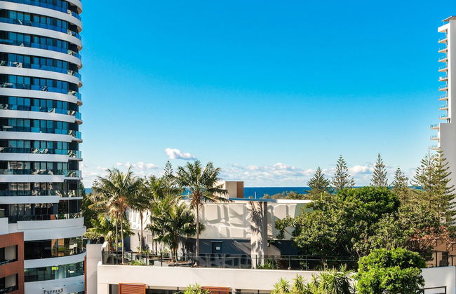 Peppers Broadbeach - Photo 53