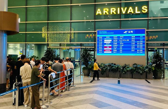 DA NANG AIRPORT to Da Nang Hotel by Private Transfer - Photo 4