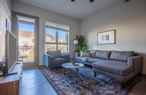 Sunnyvale 2br w pool spa gameroom nr tech HQs SFO-1616 - Photo 1