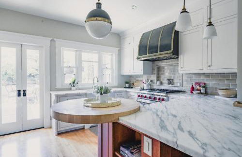 1907 Stone House - King Bed, Office, Crib, Toys - Foto 1