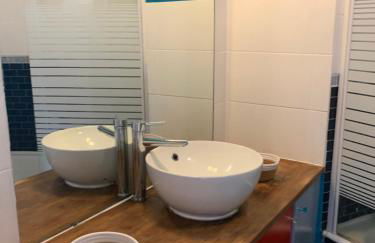 Paris La Défense - Santorin Apartment with jacuzzi - Foto 7