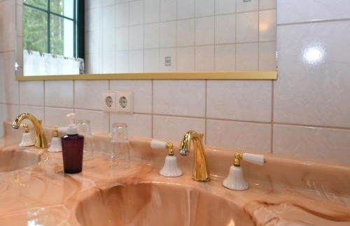 Luxurious Apartment in Jägersgrün with Saunas - Foto 51