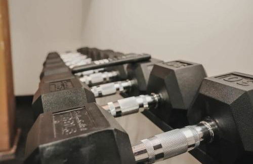 River North Private Balcony With In and Out Parking - Foto 42