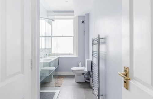 Live like a Londoner by TOWER BRIDGE - Photo 15