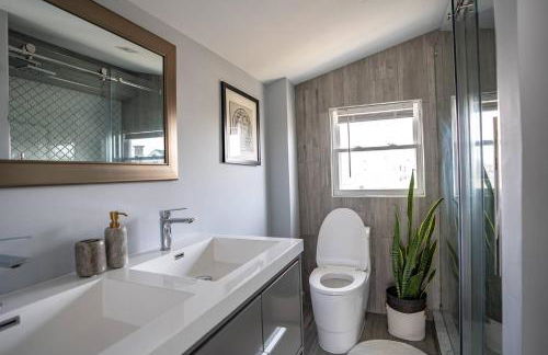 Modern Luxury Family Getaway Near Beach Casinos - Foto 41