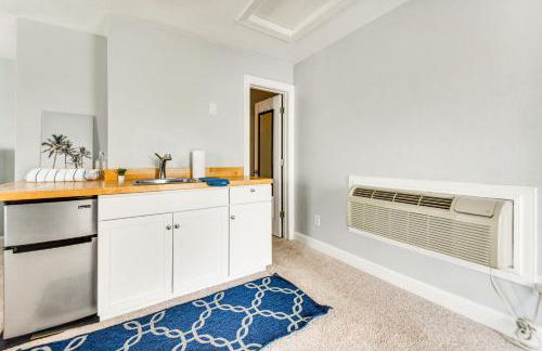 Walk to Public Beach Access Norfolk Family Home - Foto 24