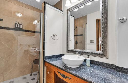 Lakefront Escape on Lake Hudson cabin - Foto 18