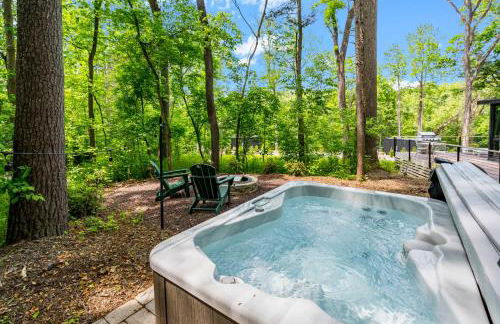 Cute Riverside Cabin w Hot Tub Fire Pit & Kayaks - Foto 2