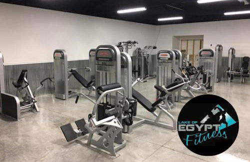 Luxury Lake House w Dock & Game Room - Photo 65