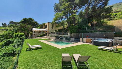 Villa Tommaso Maruggi, Sicilia, con Jacuzzi e piscina privata - Foto 3, Garden, sunbed, Garden view