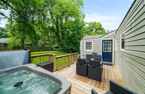 Next to Expo, 5 beds, Hot-tub, corn hole, pets! - Foto 29