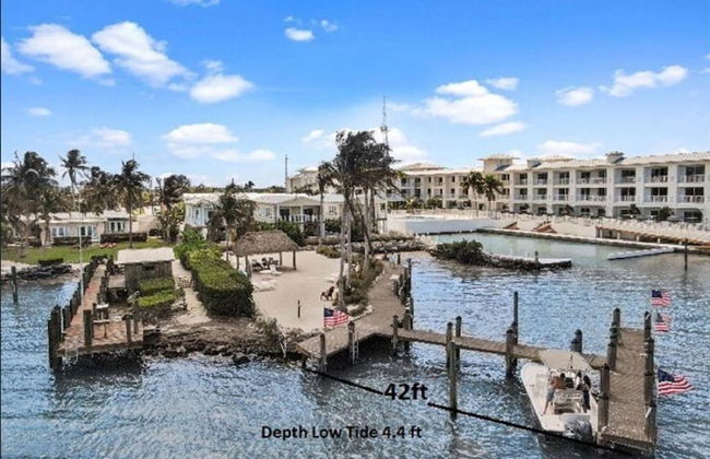 5 Beautiful 4 Bed 3 Bath Pool Home w Free Dock - Foto 31