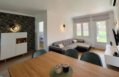 Coraline by Midelisa. - Photo 7