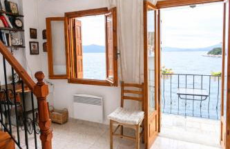 Μπροστά στο ναυάγιο Καλή τύχη - Photo 9