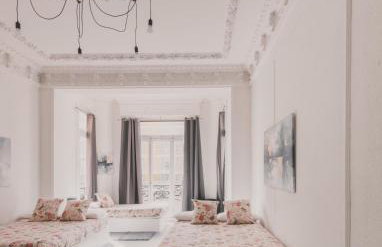 Amplio Piso de 7 habs, 4 baños sobre calle Gran Vía - Foto 46