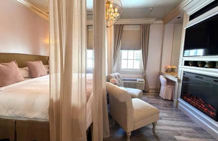 Hemingway Suites at Palm Beach Hotel Island - Photo 43