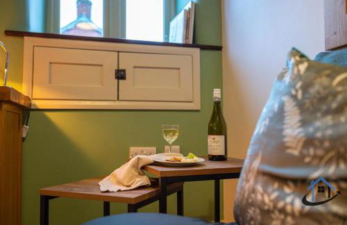 Stanwick Studio, cosy country studio, sleeps 4, parking, wifi - Photo 2