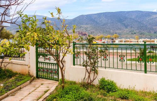 Villa Elli 2 Beach-front villa with garden - Photo 2