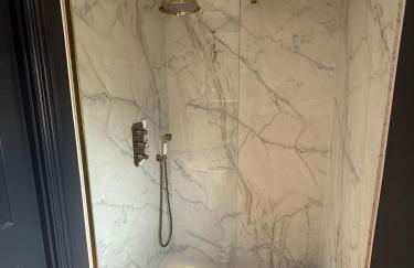 Charming Cottage in heart of town - Foto 14