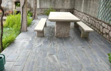 Charming House in Parada with Large Garden - Foto 40