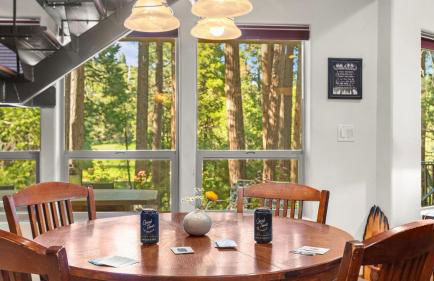 The Fairway Hideaway by AvantStay Game Room Outdoor Dining Near Lake Arrowhead - Foto 8