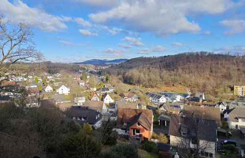 Siegen - Geisweid Work and stay Neu Modernisiert 3 Schlafzimmer Badezimmer Wohnzimmer Balkon - Foto 64
