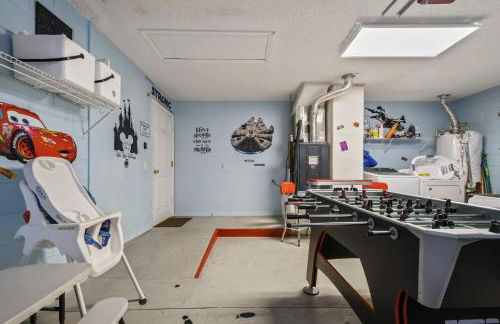 Wheelchair accessible Lakeview 4BR house with pool spa themed rooms game room - Foto 38