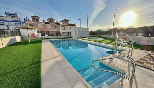 Adosado El Invencible - Foto 1