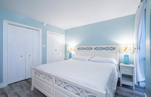 Edgewater Oasis Gorgeous Resort Condo on Beach! - Photo 36