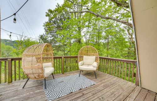 Cozy Cabin w/ Fire Pit: Walk to Lake Taneycomo! - Photo 19