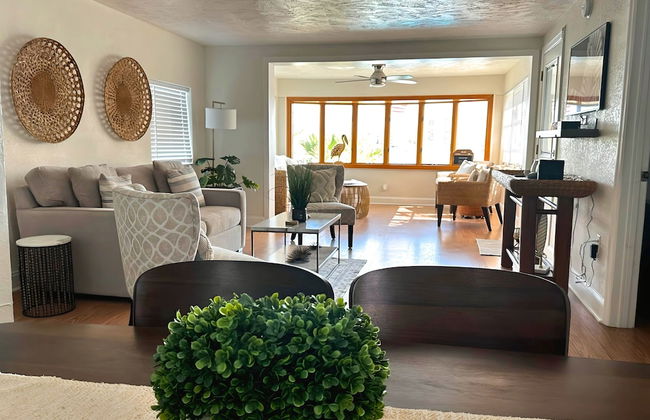 Charming 1940 Waterfront 2br-2ba Condo 2 Bedroom Condo by RedAwning - Foto 22