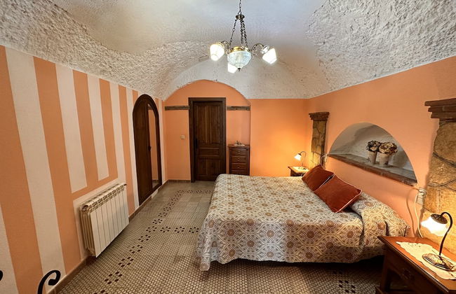 Cuevas la Granja - Foto 24