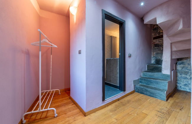 Petra Apartment in Civenna - Photo 1