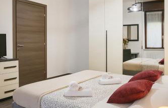 Madonnina House Free Private Parking near Milan & Rho Fiera - Foto 2