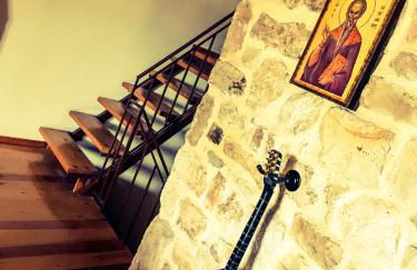 Antonia’s Home Alfa Village - Photo 18