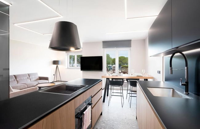 Marina Apartment with Terrace Burin 100 - Photo 8