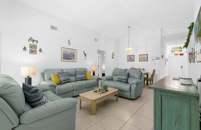 Upstay - Family Home w Private Pool and Games - Photo 13