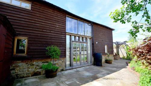 2 Bed in Cranbrook oc-cb594 - Photo 2, Other