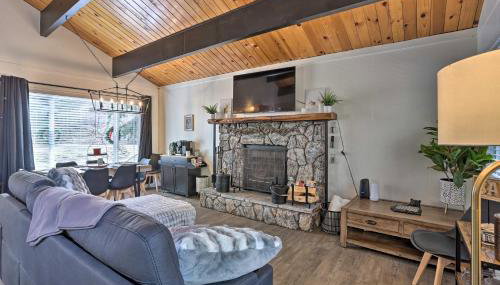Modern Cabin w/ Game Room & Deck, Near Skiing - Foto 5