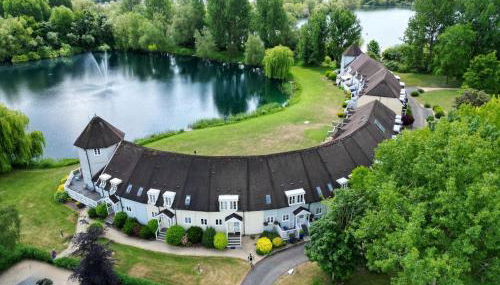 Luxury Kingfisher Lodge, Isis Lake, within the Cotswold Waterpark - Foto 3