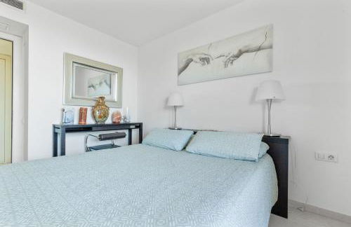 Penthouse Duplex with Epic Views - Photo 38